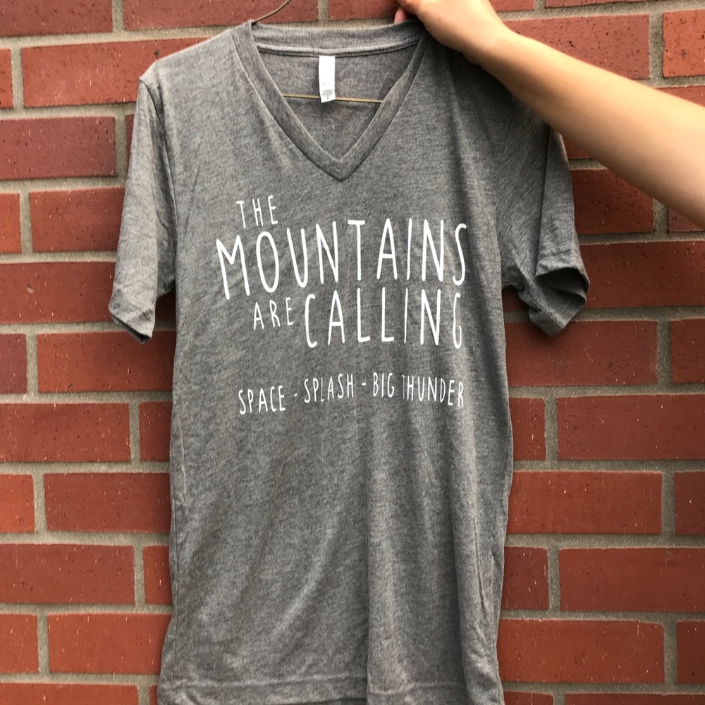 the Mountain’s are calling-canvas tee